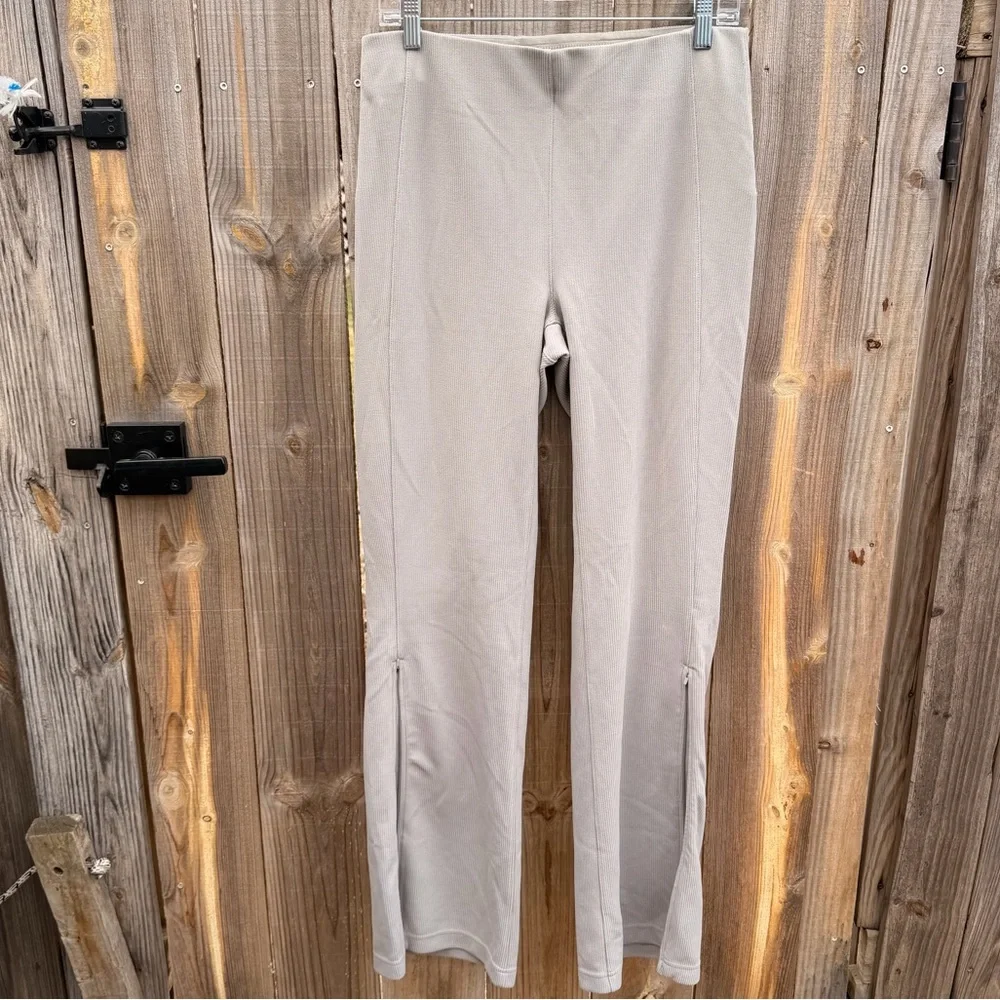 Lululemon Brushed Softstreme Ribbed Zip Flared Pant 32.5
